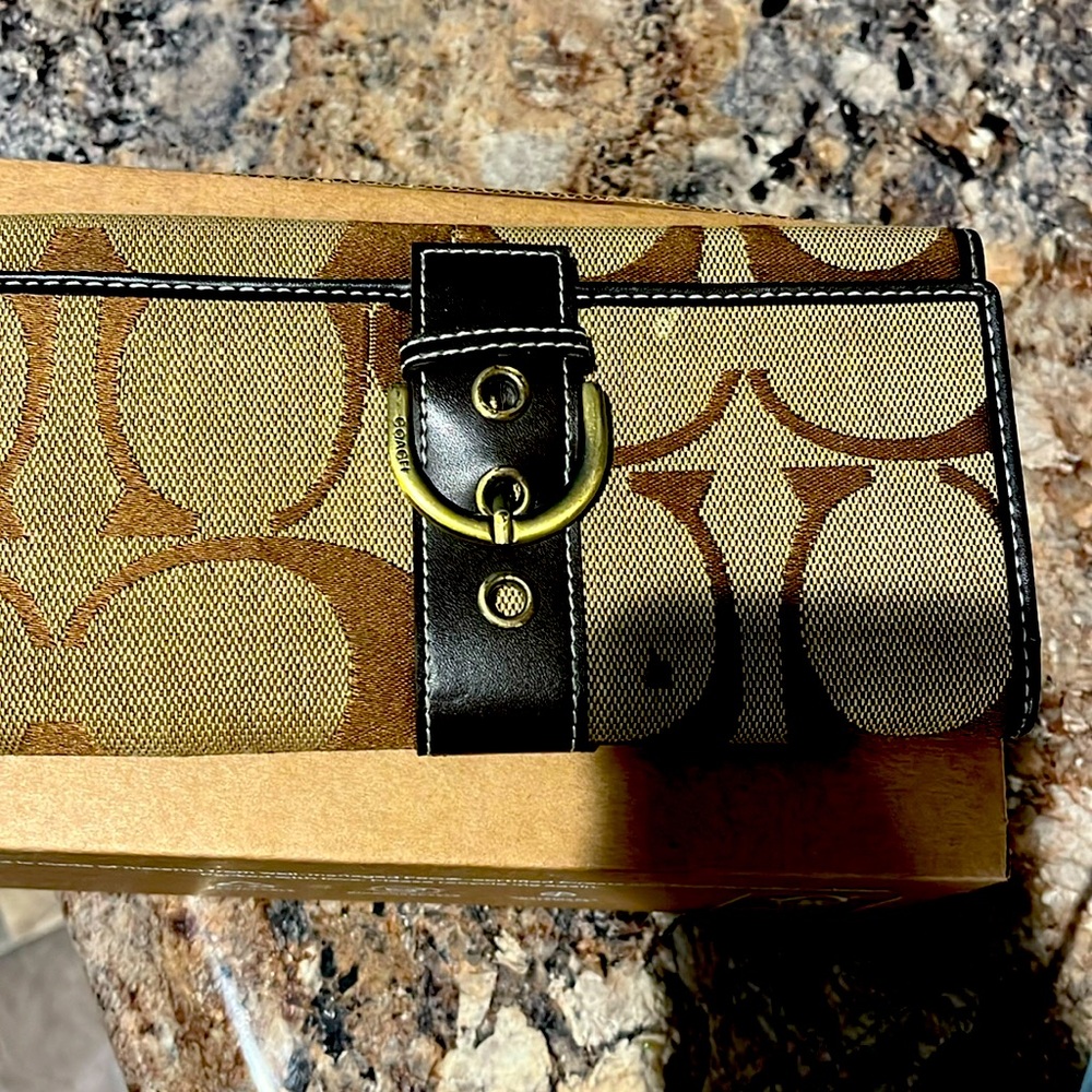 Used Coach Wallet